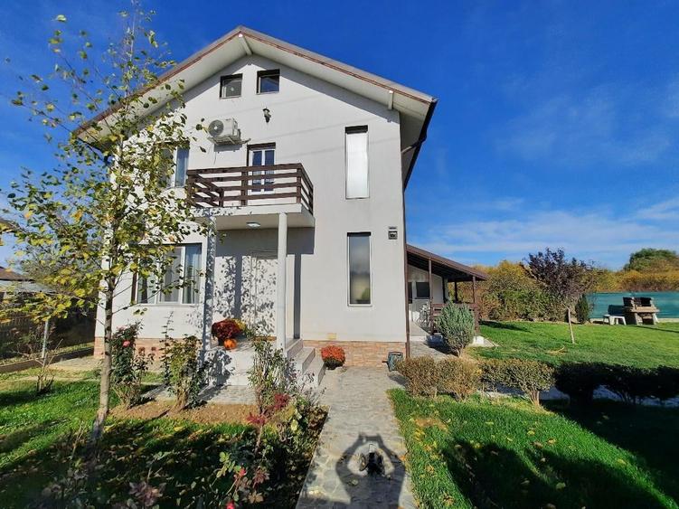 FARA COMISION in Bacu aproape asfalt casa gata mobilata cu 4 camere P+1+pod 560m - 13