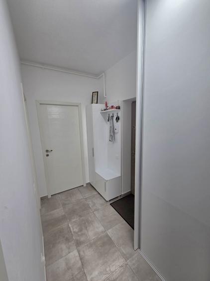Apartament 2 camere de vanzare aproape de metrou - 5
