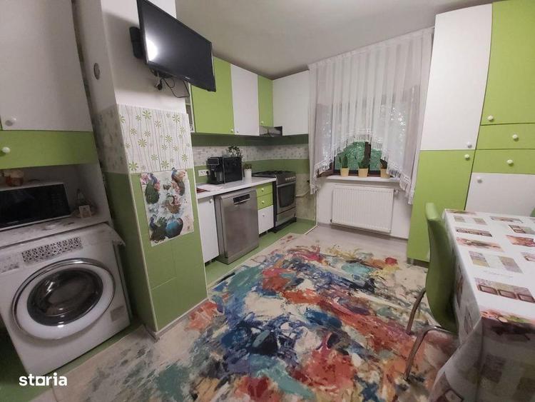Apartament cu 2 Camere /2 Bai / 60 mp / Construit 1987/ Comision 0% - 11