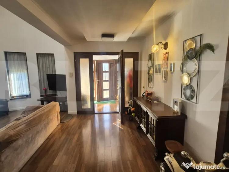 Casa de vanzare, 300 mp, teren 600 mp, zona Bercu Rosu - 17