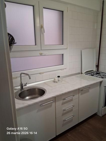 Ap 2 camere,Eroii Revolutiei - 6