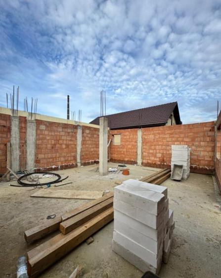 Duplex de vanzare, 124 mp, la rosu - 2