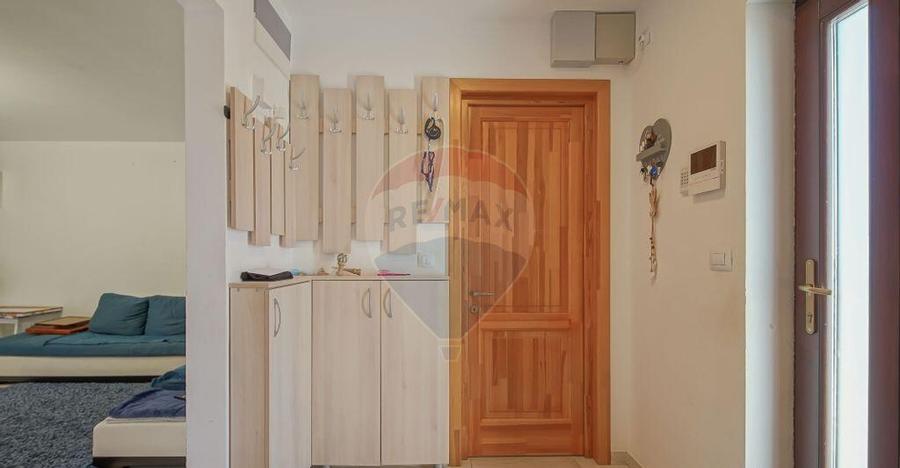 Casa Premium cu Design Elegant ?i Intimitate, in Carti... - 2