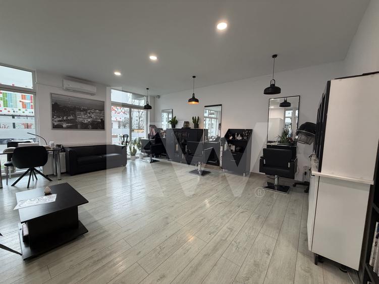 Închiriere post de lucru coafor / frizerie - 1