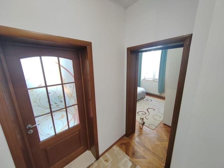 Parcul Carol,imobil versatil rezidential /birouri,parcare si curte - 11