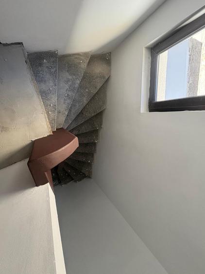 OPORTUNITATE ! Casa Mare cu Teren in Proprietate ! Icoanei - 10