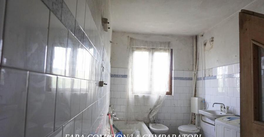 CASA CU TEREN 1730 MP, UTILITATI RACORDATE - 10