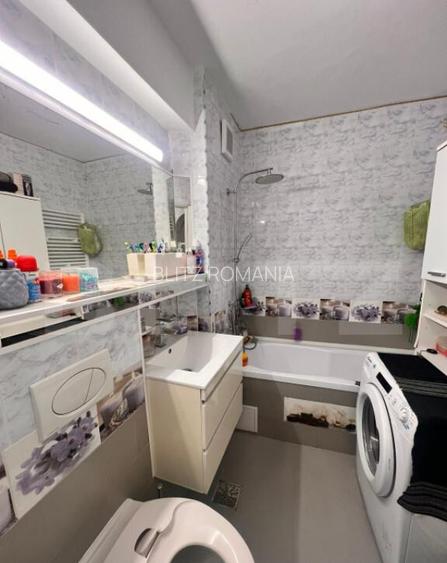 Apartament cu 4 camere
