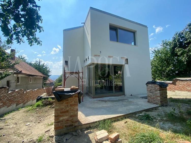 Casa 4 camere de vanzare in Dambul Rotund, Cluj Napoca - 1