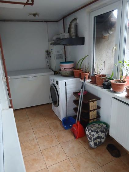 Inchiriez casa cu 2 camere ,bucatarie,baie - 6