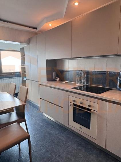 Apartament 3 camere decomandat, vedere spre mare, la 5 minute de plaja - 7