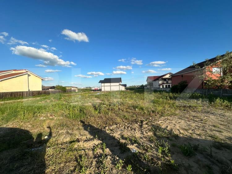 Teren intravilan de vanzare, 1319 mp, front 13,09 m, toate u - 2