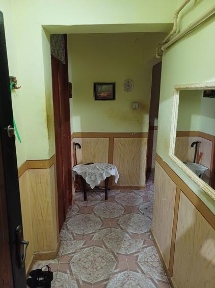 Vand ap cu doua camere decomandat etaj 1 central - 5