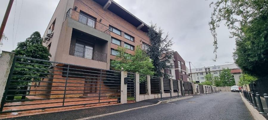 Vila lux Baneasa-Lac, langa Petrom City, zona exclusivista pe malul lacului - 2