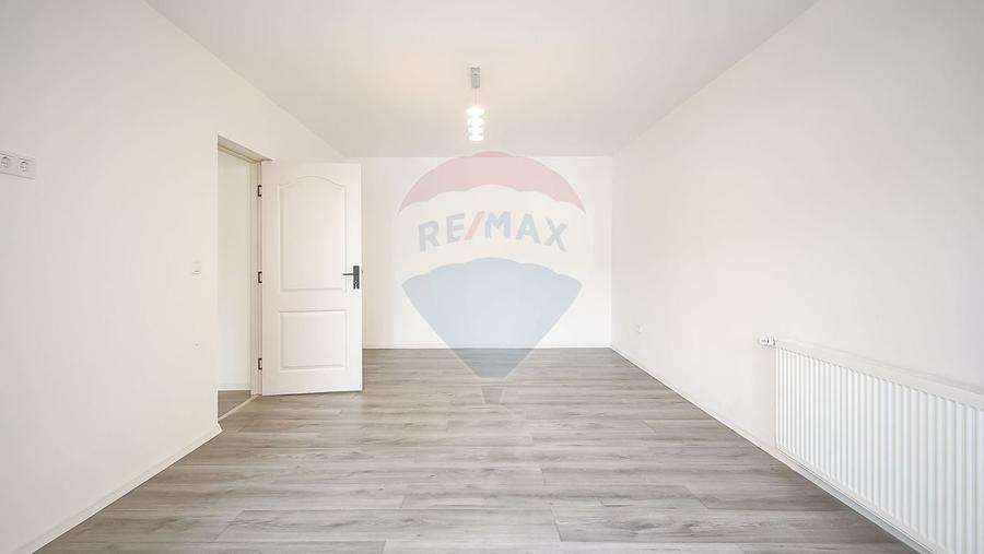 Apartament cu 2 camere de vânzare în zona Judetean - 1