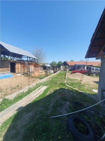 EXCLUSIVITATE! Casa cu teren zona Parscov - 25