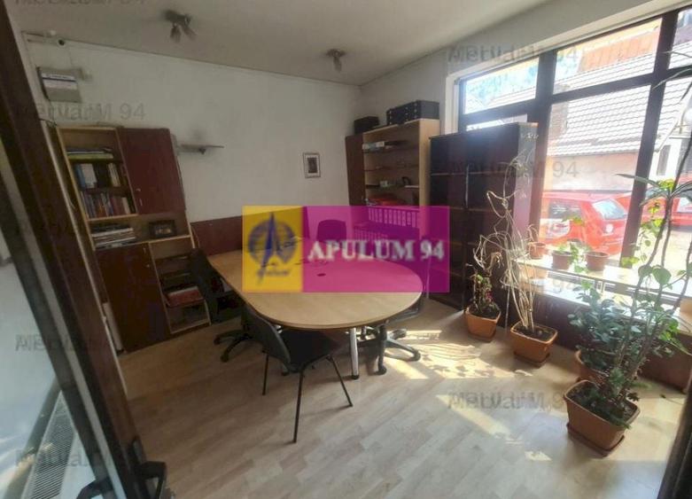 Spatiu de birou de închiriat în Sinaia - 1