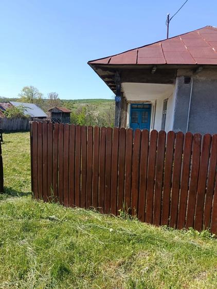 Vand casa cu teren1750mp com Gusoeni - 2