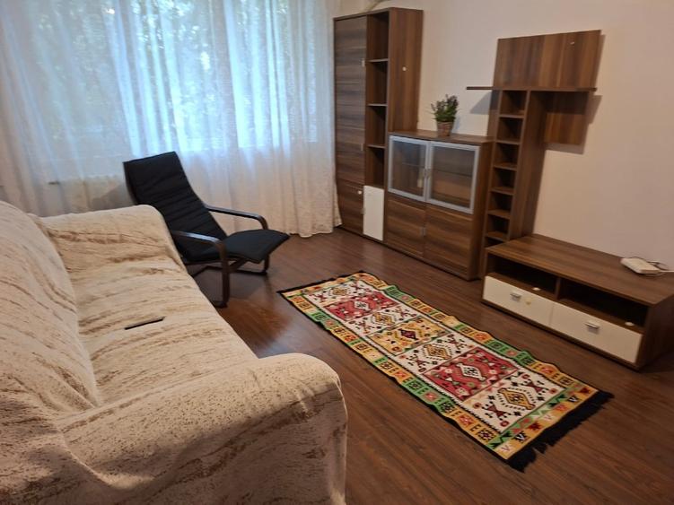 Inchiriere 3 camere Metrou Nicolae Grigorescu - 1