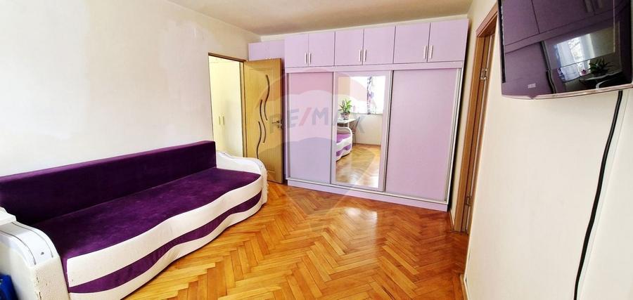Apartament 2 camere,etaj 1, semidecomandat, balcon,zona centrala - 8