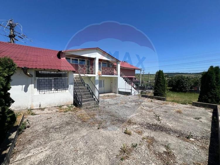 Casă / Vilă cu 5 camere de vânzare - 4