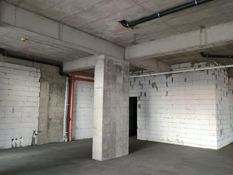 Spațiu comercial pentru pizzerie, magazin de articole de copii/ articole fashion - 9