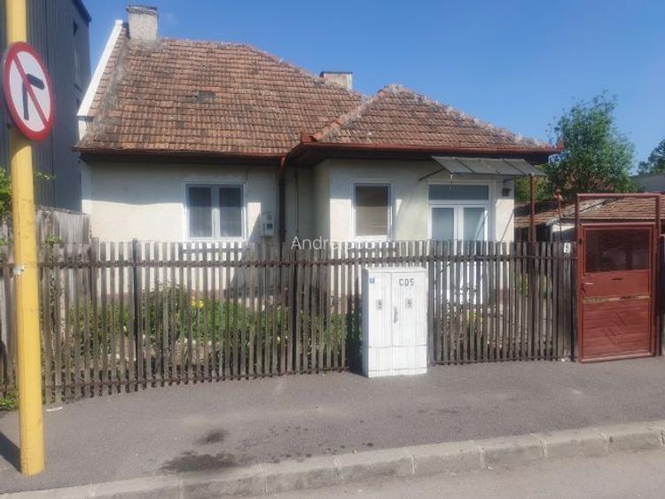 Zonă ultracentrală, Casă + teren 562mp, cartierul Florilor, ideală locuință sau investiție Zonă ultracentrală, Casă + teren 562mp, cartierul Florilor, ideală locuință sau investiție