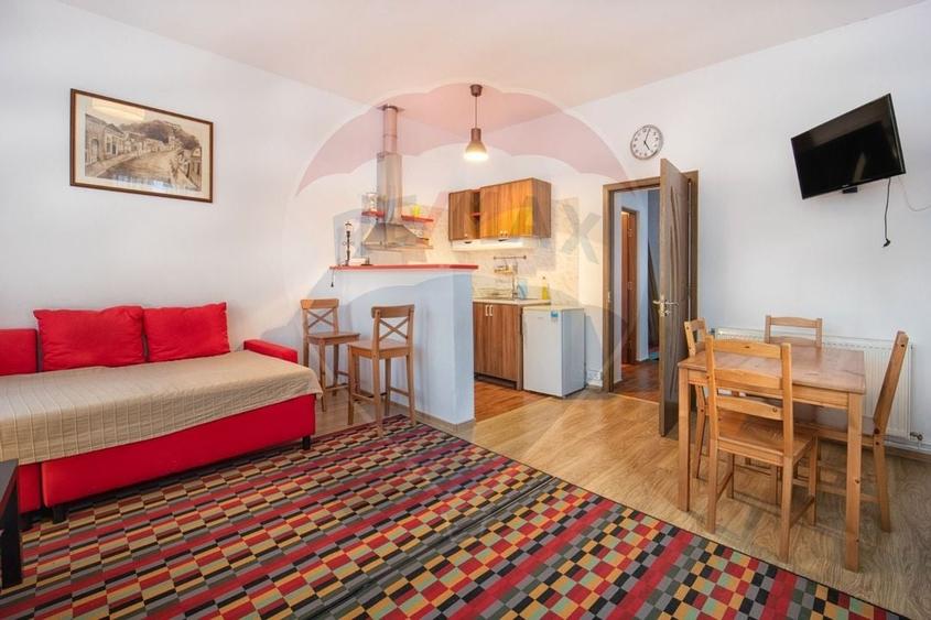 Casă cu două corpuri, teren 835 mp, str. I.L. Caragiale, Râșnov - 9