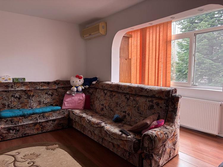 Apartament spatios cu trei camere, Piata Straduintei, 115.000€ - 2