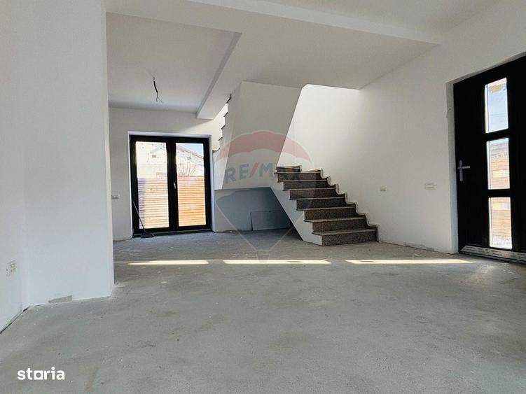 Vila cu 4 camere de vanzare - 5