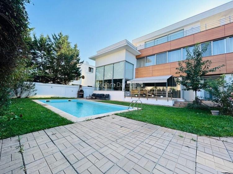 Individual villa with swimming pool located in the Iancu Nicolae area Individual villa with swimming pool located in the Iancu Nicolae area