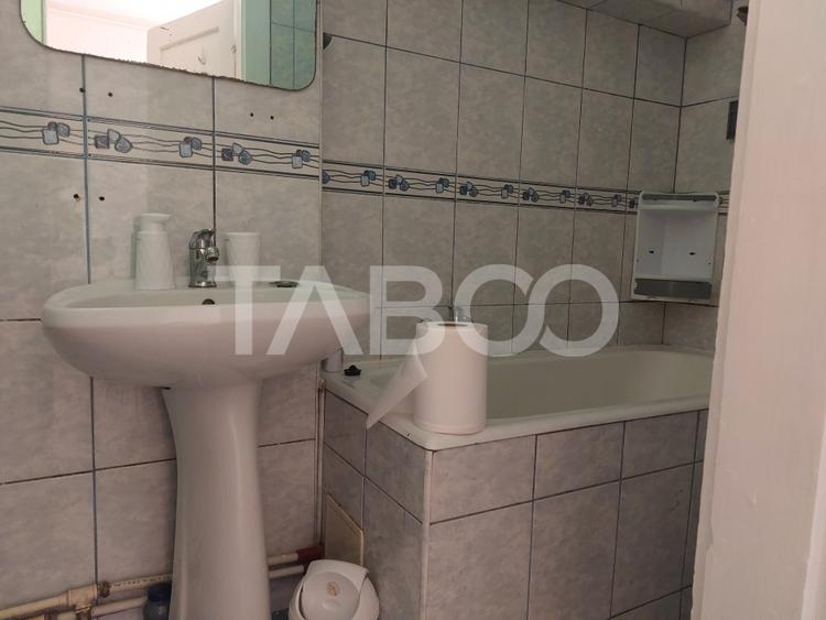 Apartament la casa 52 mp 2 camere terasa pivnita central Cisnadie - 9