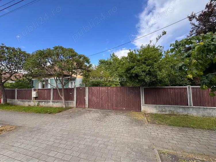 Casa de locuit de vanzare