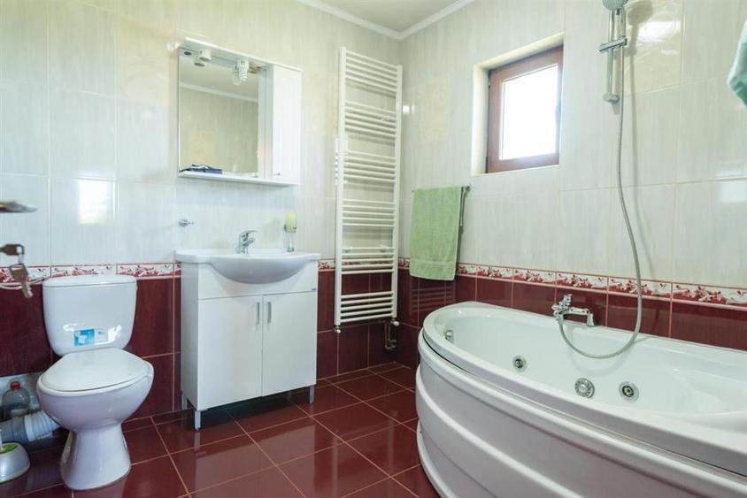 Vila P+E+M Sanpetru Teren 2400 Mp - 7