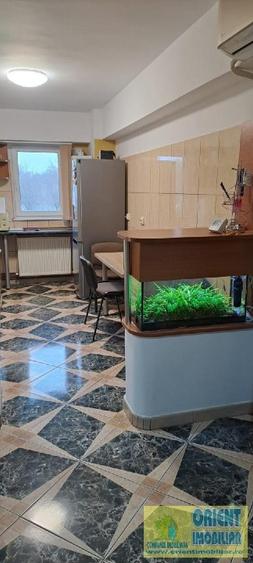 Tomis Nord, decomandat, 2 camere, gaze, mobilat, inchirieri Constanta - 2