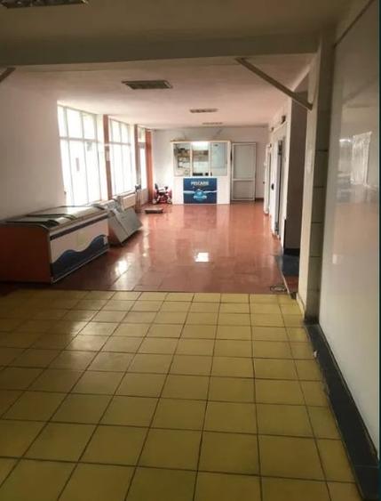 INEL II , spatiu comercial  280 mp., ideal SHOWROOM/PRODUCTIE/DEPOZITARE, curte - 5