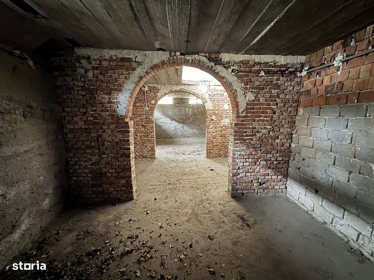 Casa D+P+1+M si 6 ari teren , zona Titulescu - 6