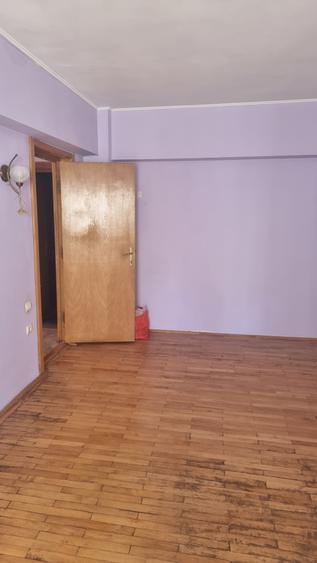 Apartament 2 camere, decomandat, etaj 2, centru,parc - 5