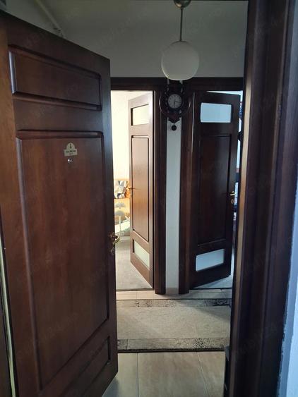 Apartament de vanzare in zona centrala cu vedere la mare - 8