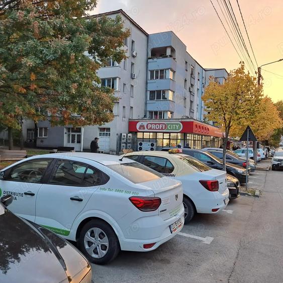 Inchiriez apartament 3 cameew central bulevard A I CUZA - 1