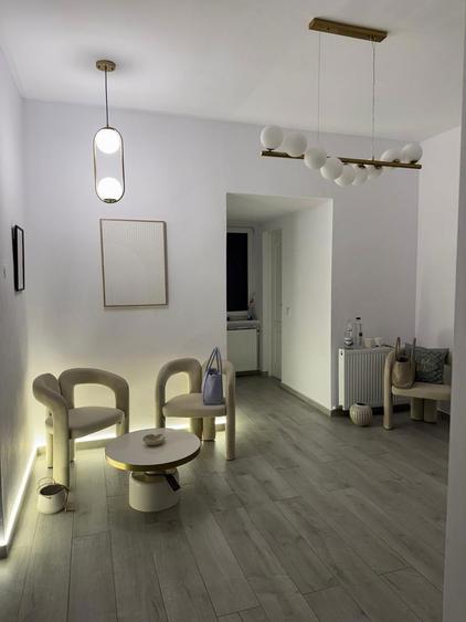 De vanzare imobil situat in zona centrala - 7