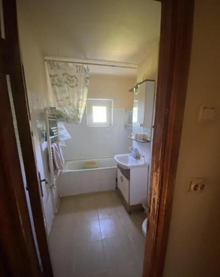 Apartament de 77mp , 3 camere decomandat et.2/4 langa Biser - 7