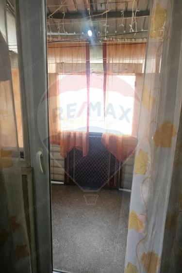 Garsoniera la etajul 3 in Cuza Voda - 5