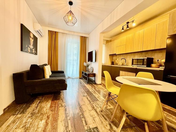 Apartament cu 2 camere Mamaia Nord , la 50 metri de plaja - 1