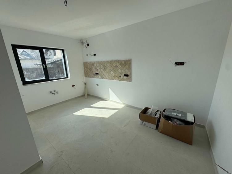 Case noi-individuale in complex nou-zona Pasarela Stefanesti - 8