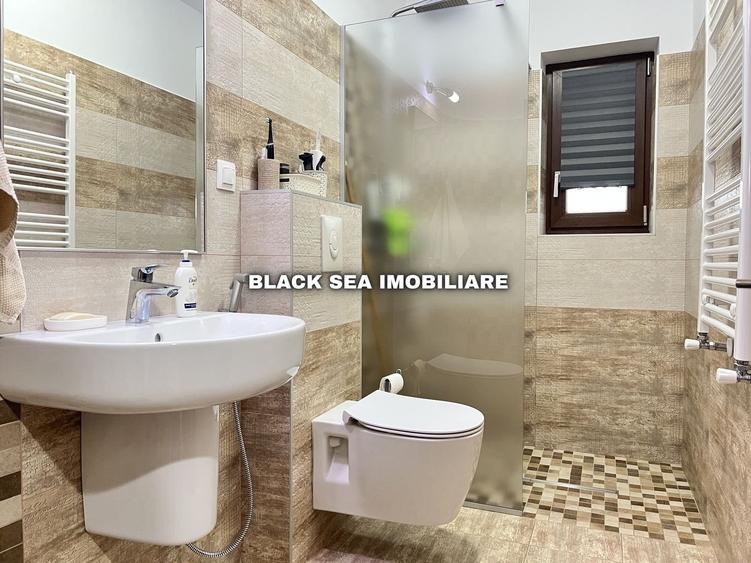 Vila de 7 Camere D+P+1+POD - Curte si garaj, EFORIE NORD Ocazie unica - 10