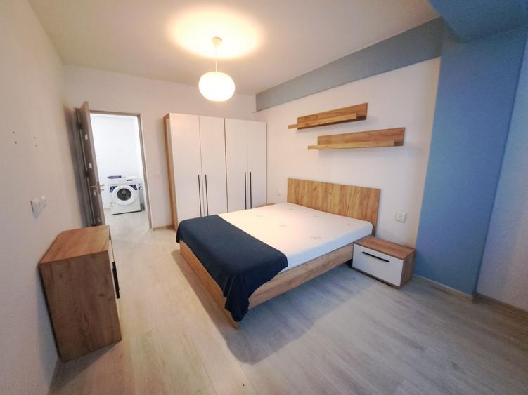 Inchiriez Apartament 2 camere - 3