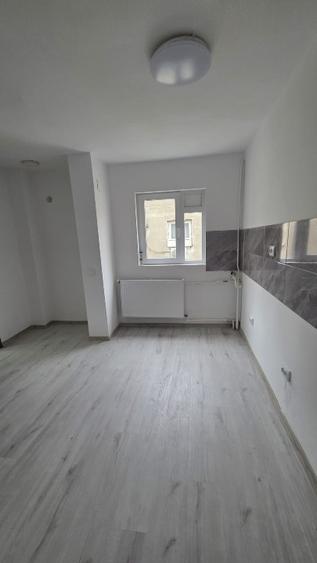 TINERETULUI - METROU - 6