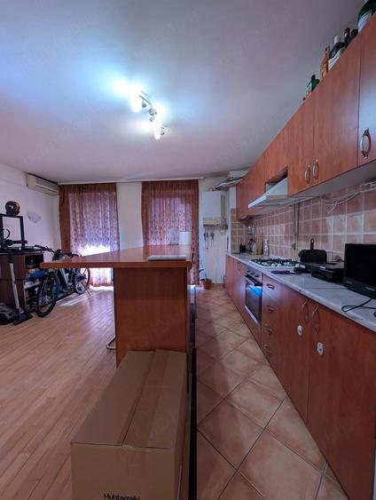 Apartament de vanzare 3 CAMERE - 6
