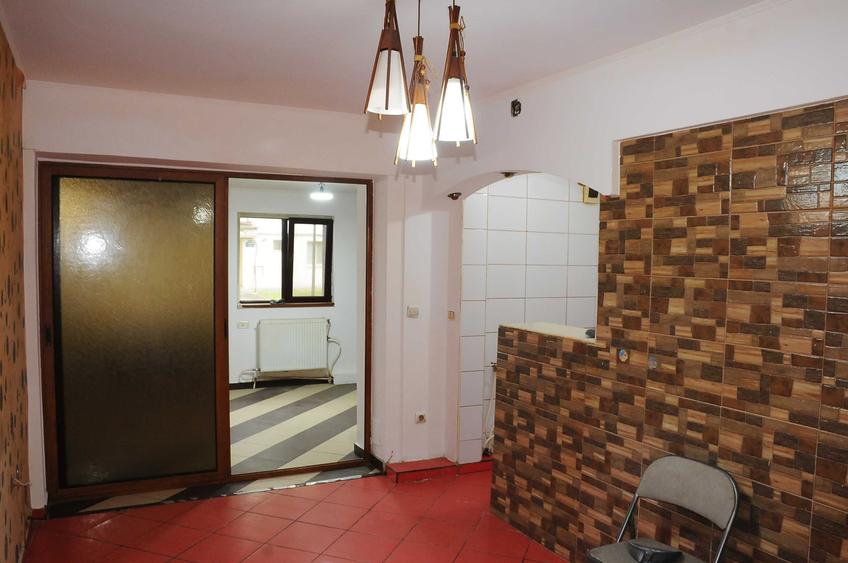 Proprietar vand apartament 2 camere + extindere, parter 52 mp acte in regula intabulat CF, pretabil spatiu comercial - 4